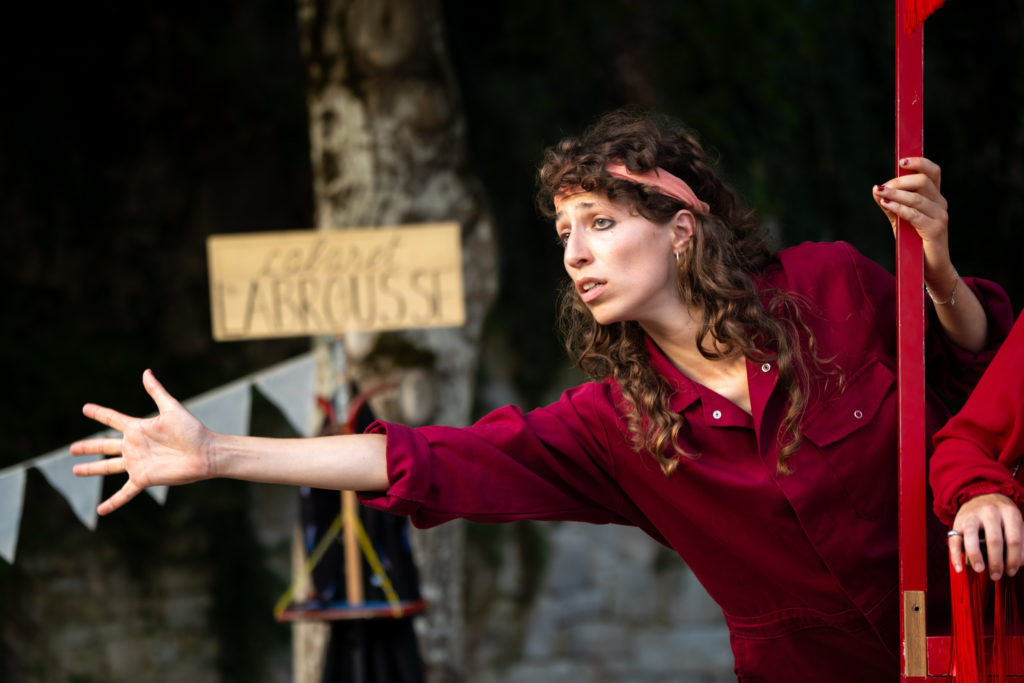 Ève Hivernat Au jardin de la tour de Saint-Sauvant Mardi 12 août