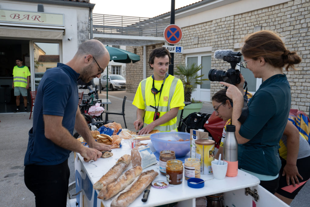 Le petit déjeuner sur le vélo cuisine Lundi 11 août